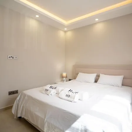 Appartement Luxury With Pool And Stunning Sea View