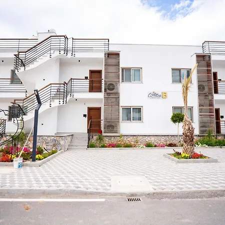 Apartment Luxury With Pool And Stunning Sea View *