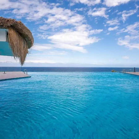 Luxury With Pool And Stunning Sea View Διαμέρισμα
