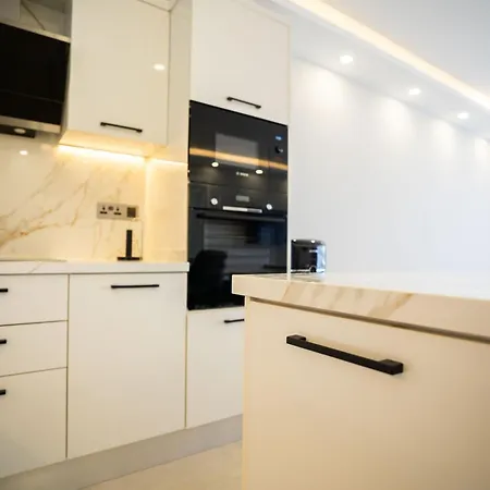Lägenhet Luxury With Pool And Stunning Sea View